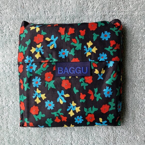 NWT Standard Baggu - Black Calico Floral - Picture 4 of 5